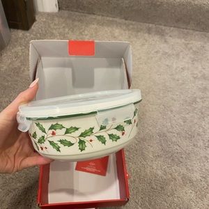 Lenox holiday dish